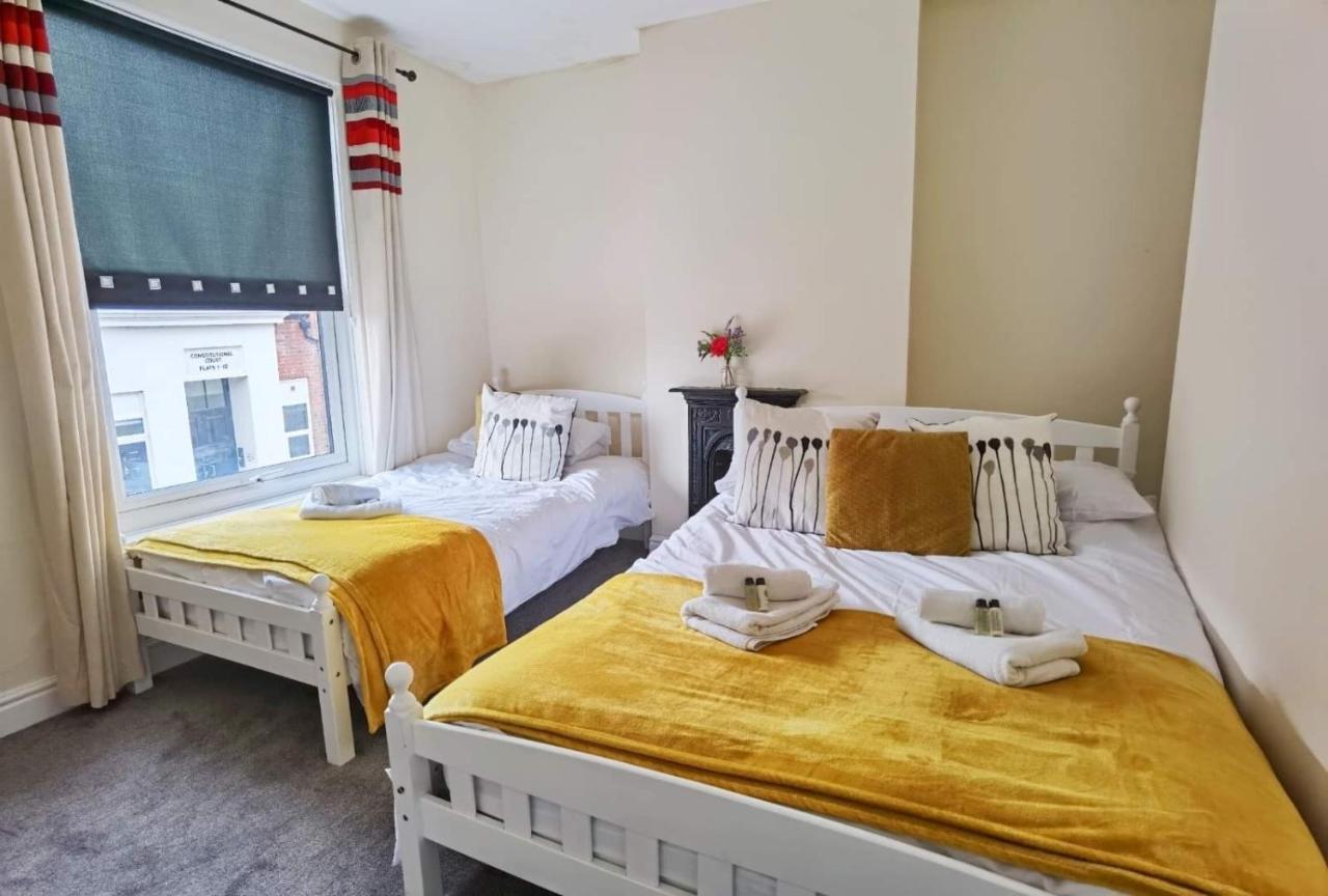 诺丁汉Kenrick Street Great House Available For Guests And Contractors Parking And Wifi别墅 外观 照片