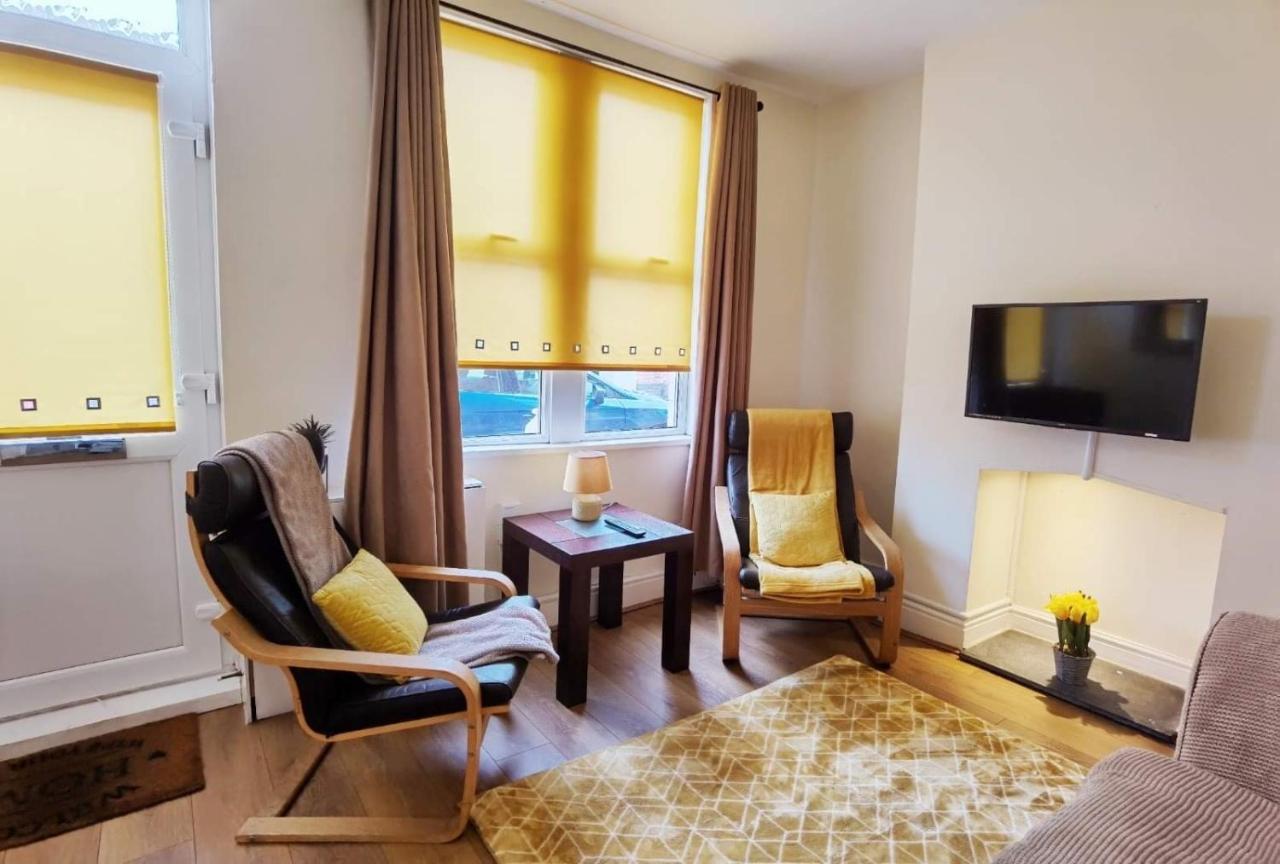 诺丁汉Kenrick Street Great House Available For Guests And Contractors Parking And Wifi别墅 外观 照片